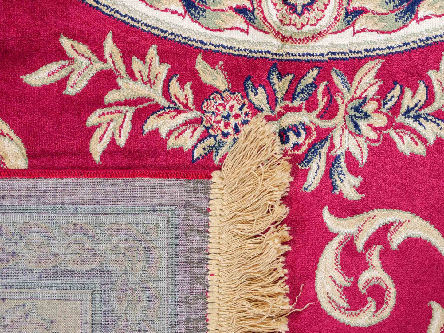 Belgischer, maschinell gefertigter Design Orientteppich aus Kunstseide, rot. 275x185 cm. Verkauf durch Jupiter Intl.
