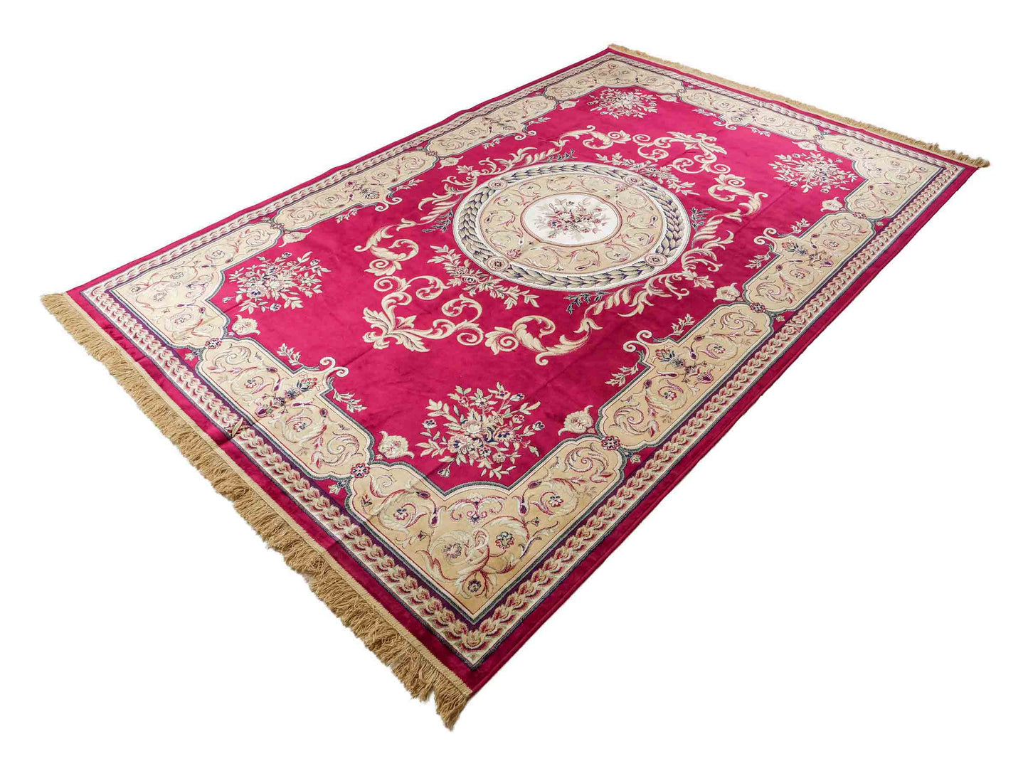 Belgischer, maschinell gefertigter Design Orientteppich aus Kunstseide, rot. 275x185 cm. Verkauf durch Jupiter Intl.
