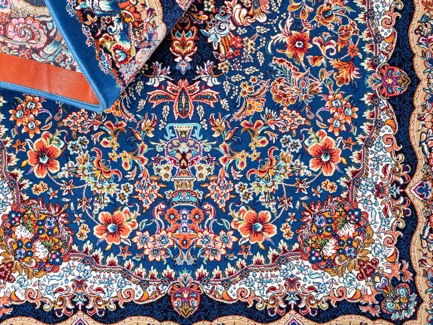 Extrem feiner, maschinell gefertigter Perserteppich, blau. 154x99 cm. Verkauf durch Jupiter Intl.