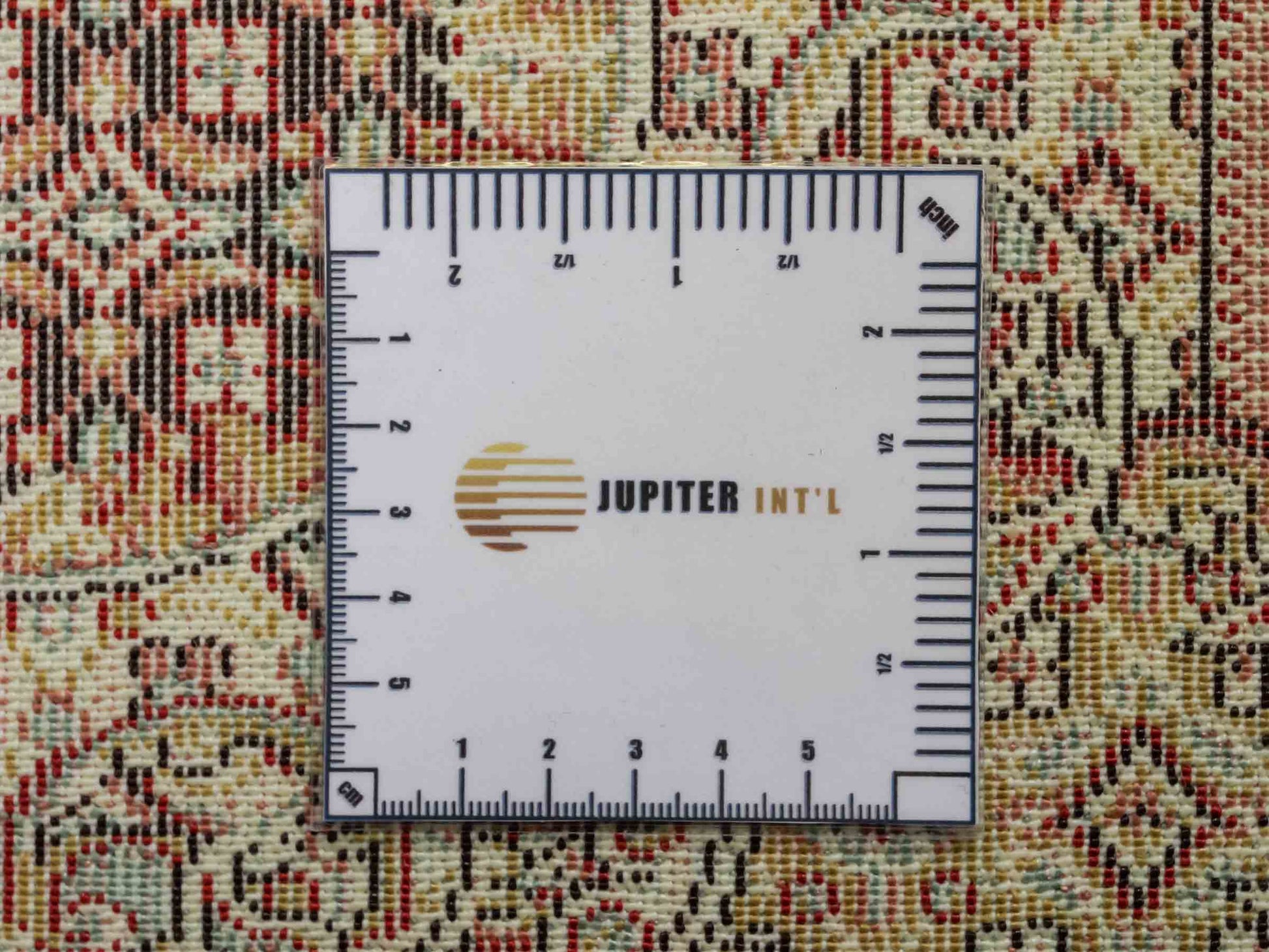Sehr feiner, maschinell gefertigter Perserteppich, braun, creme. 83x50 cm. Verkauf durch Jupiter Intl.