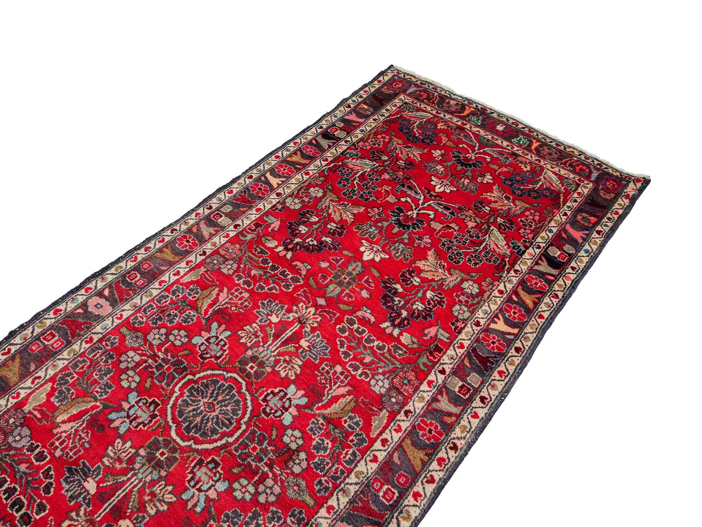 Feiner, handgeknüpfter, persischer Hamedan Dorfteppich aus Wolle von Khademi. Farbe: Rot. 305 x 108 cm. Vertrieb durch JUPITER Intl.