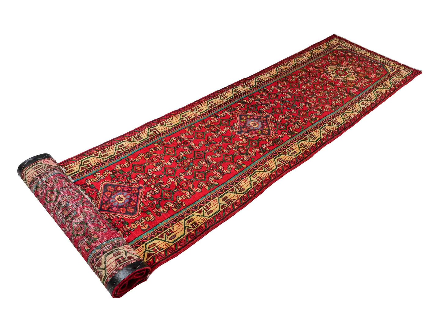 Feiner, handgeknüpfter, persischer Hamedan Dorfteppich aus Wolle von Khademi. Farbe: Rot. 367 x 80 cm. Vertrieb durch JUPITER Intl.