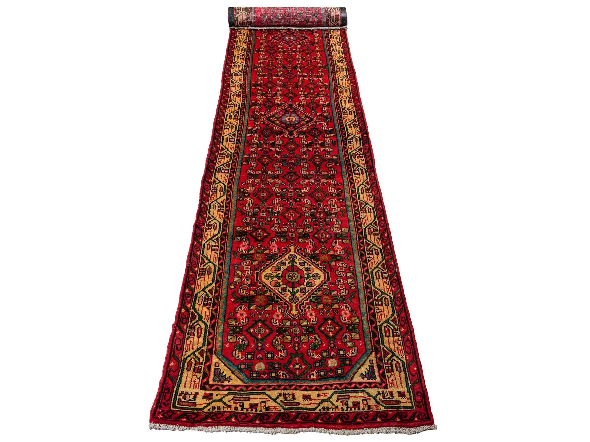 Feiner, handgeknüpfter, persischer Hamedan Dorfteppich aus Wolle von Khademi. Farbe: Rot. 367 x 80 cm. Vertrieb durch JUPITER Intl.