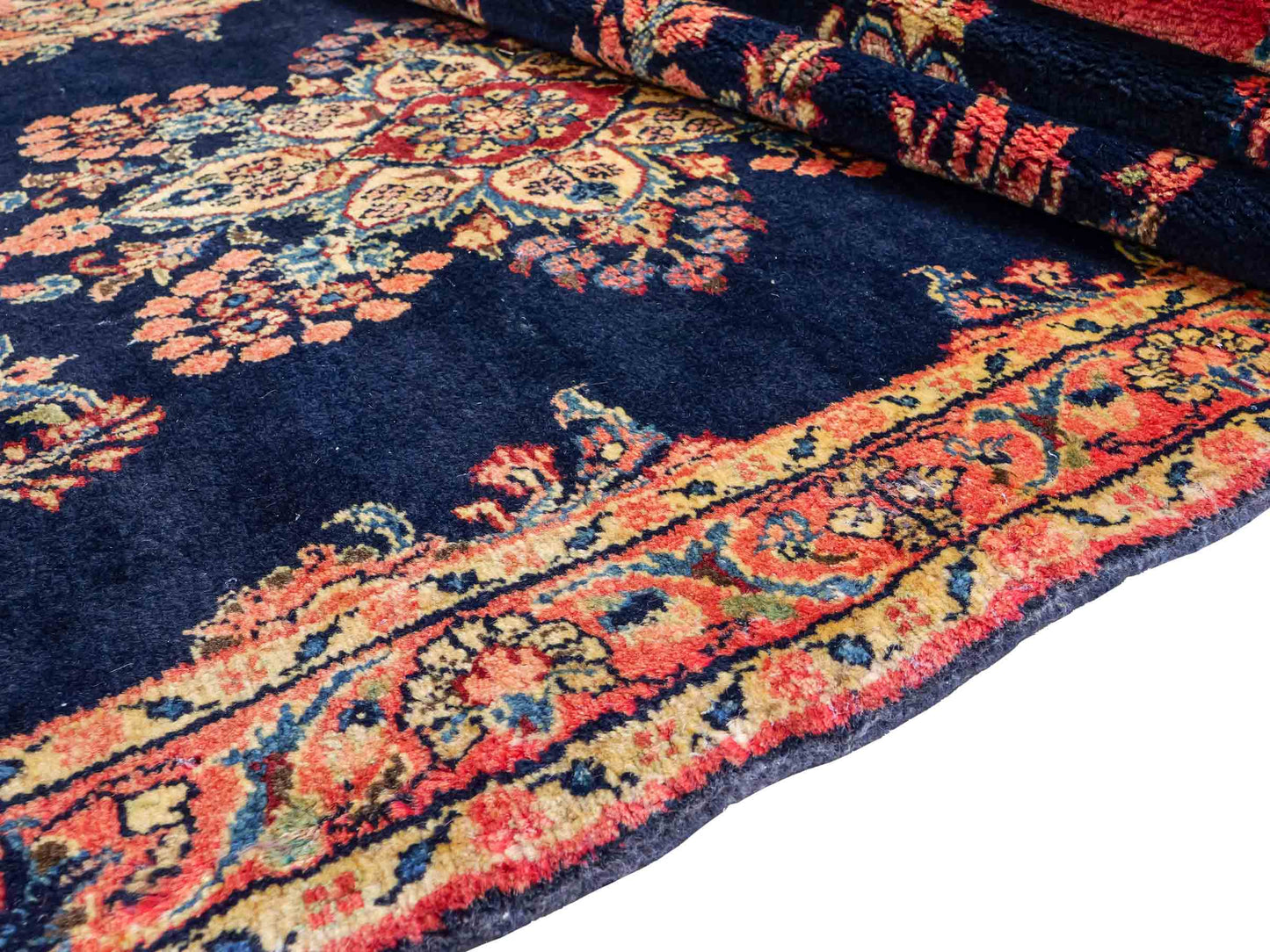 Feiner, handgeknüpfter, persischer Hamedan Dorfteppich aus Wolle von Khademi. Farbe: Blau. 369 x 108 cm. Vertrieb durch JUPITER Intl.