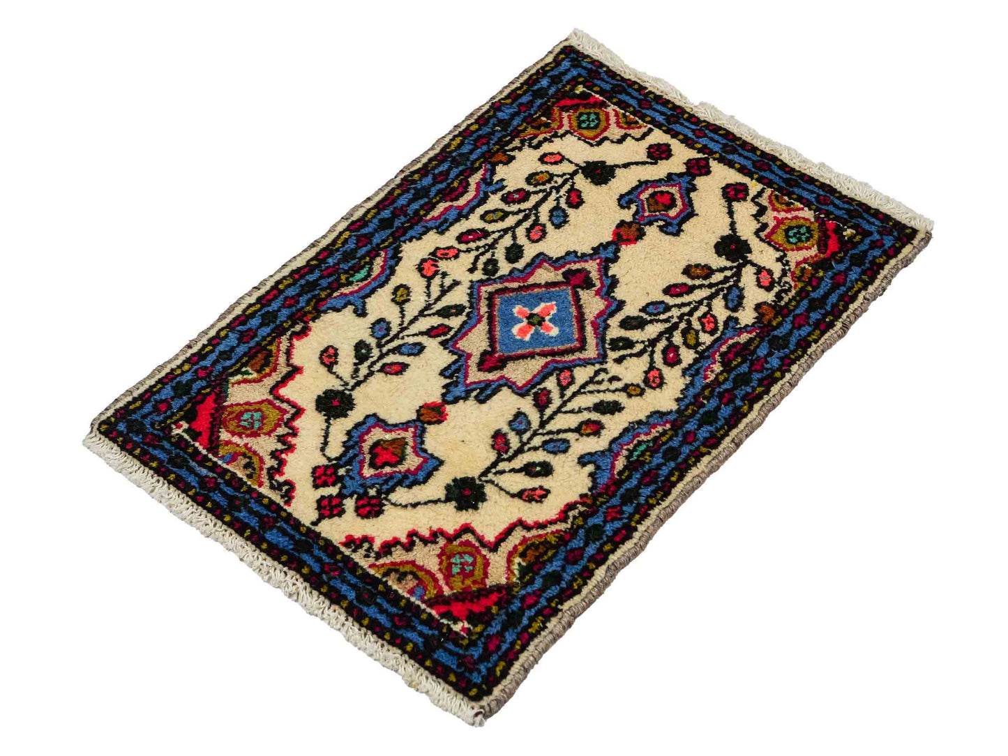Handgeknüpfter, persischer Hamedan Dorfteppich aus Wolle von Khademi. Größe: 70 x 47 cm. Farbe: Cremeweiß, blau. Verkauf durch JUPITER Intl.