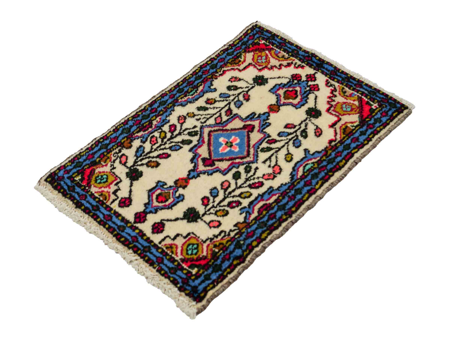 Handgeknüpfter, persischer Hamedan Dorfteppich aus Wolle von Khademi. Größe: 70 x 47 cm. Farbe: Cremeweiß, blau. Verkauf durch JUPITER Intl.