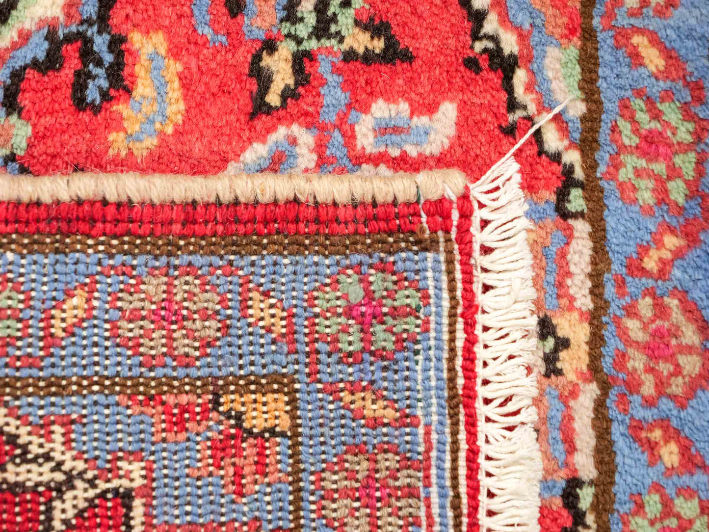 Handgeknüpfter, persischer Hamedan Dorfteppich aus Wolle von Khademi. Größe: 72 x 52 cm. Farbe: Rot. Verkauf durch JUPITER Intl.