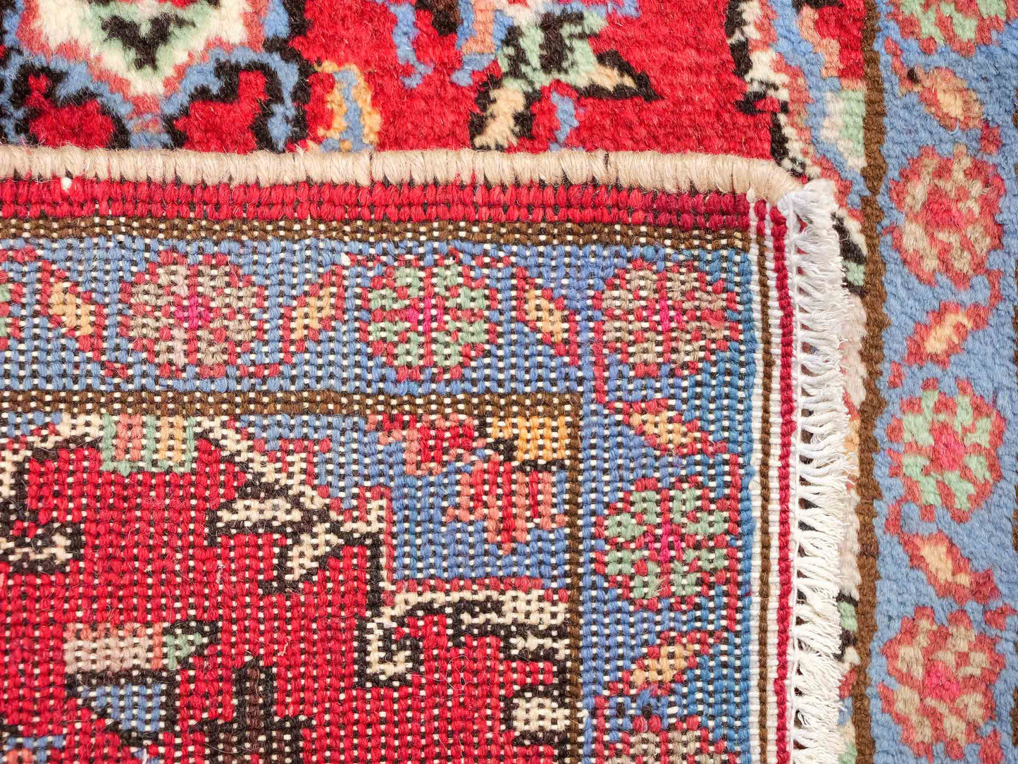 Handgeknüpfter, persischer Hamedan Dorfteppich aus Wolle von Khademi. Größe: 72 x 53 cm. Farbe: Rot. Verkauf durch JUPITER Intl.