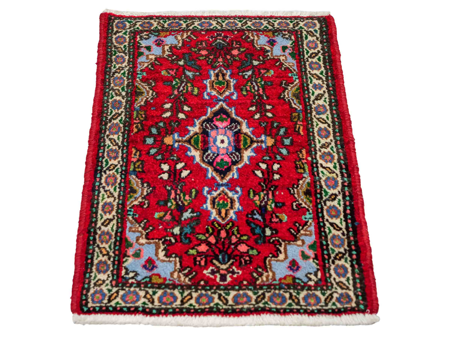 Handgeknüpfter, persischer Hamedan Dorfteppich aus Wolle von Khademi. Größe: 78 x 51 cm. Farbe: Rot. Verkauf durch JUPITER Intl.
