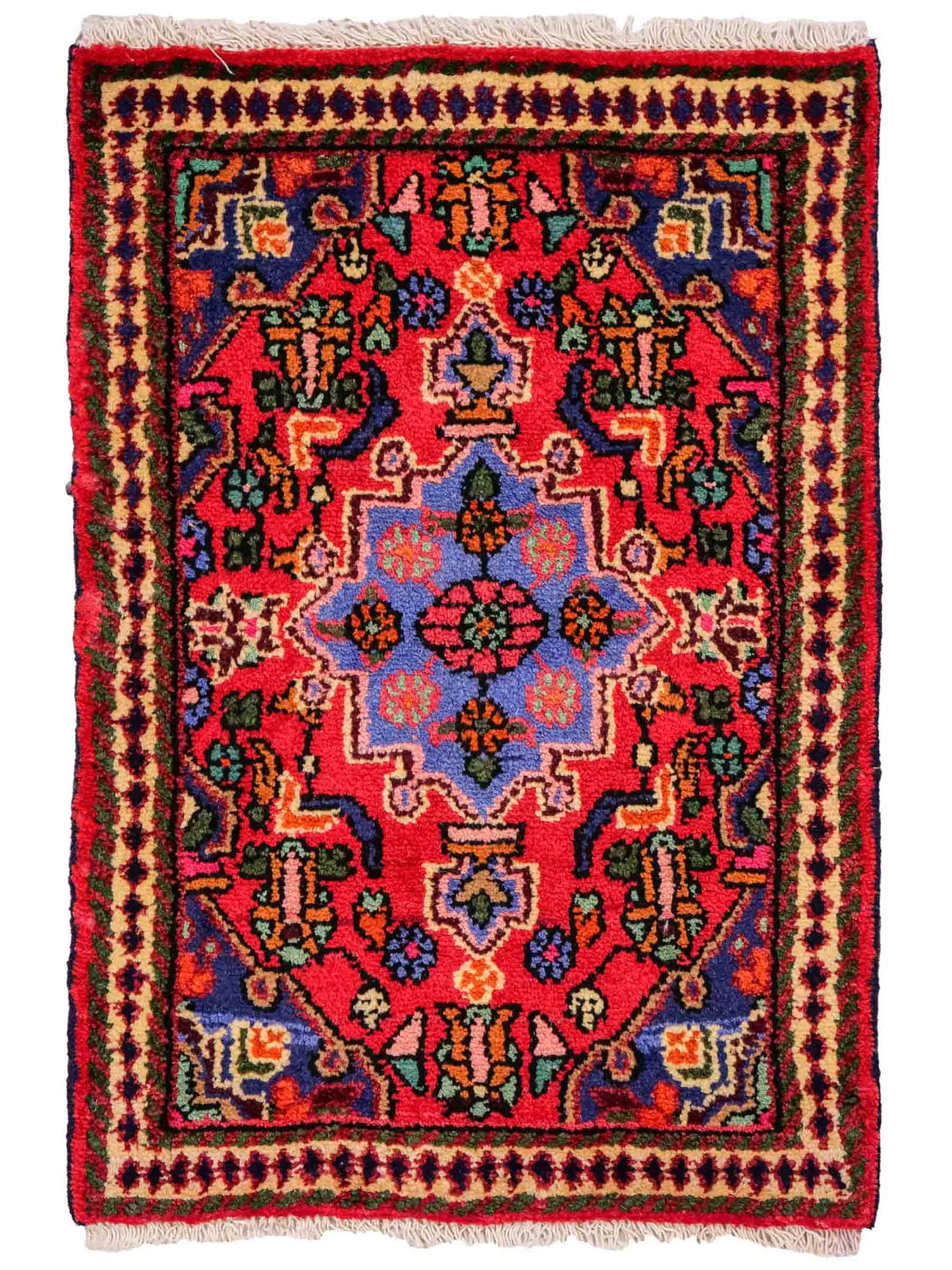 Handgeknüpfter, persischer Hamedan Dorfteppich aus Wolle von Khademi. Größe: 81 x 55 cm. Farbe: Rot. Verkauf durch JUPITER Intl.
