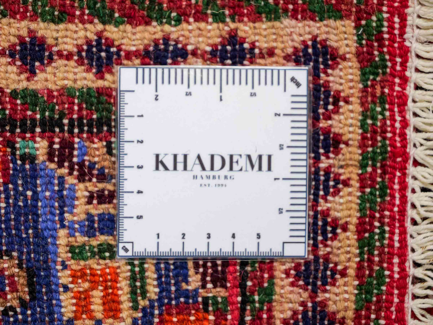 Handgeknüpfter, persischer Hamedan Dorfteppich aus Wolle von Khademi. Größe: 81 x 55 cm. Farbe: Rot. Verkauf durch JUPITER Intl.