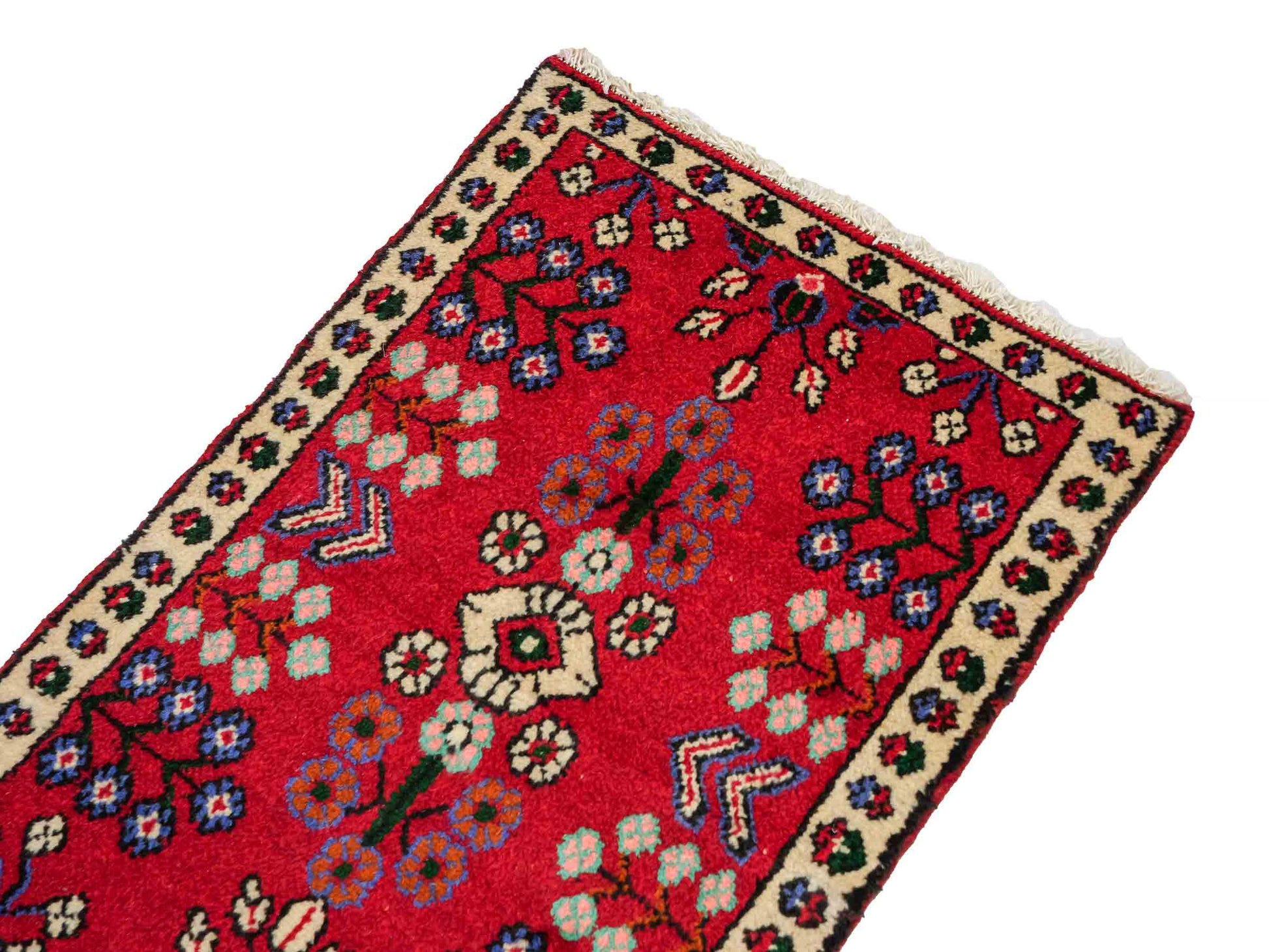 Handgeknüpfter, persischer Hamedan Dorfteppich aus Wolle von Khademi. Größe: 83 x 55 cm. Farbe: Rot. Verkauf durch JUPITER Intl.