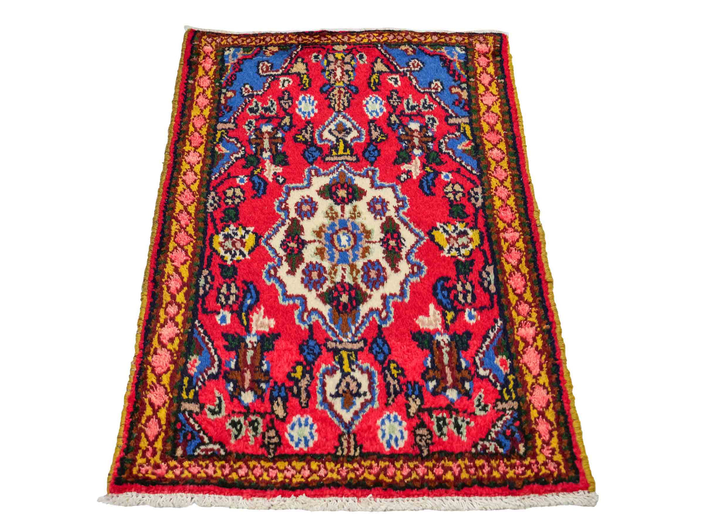Handgeknüpfter, persischer Hamedan Dorfteppich aus Wolle von Khademi. Größe: 87 x 58 cm. Farbe: Rot. Verkauf durch JUPITER Intl.