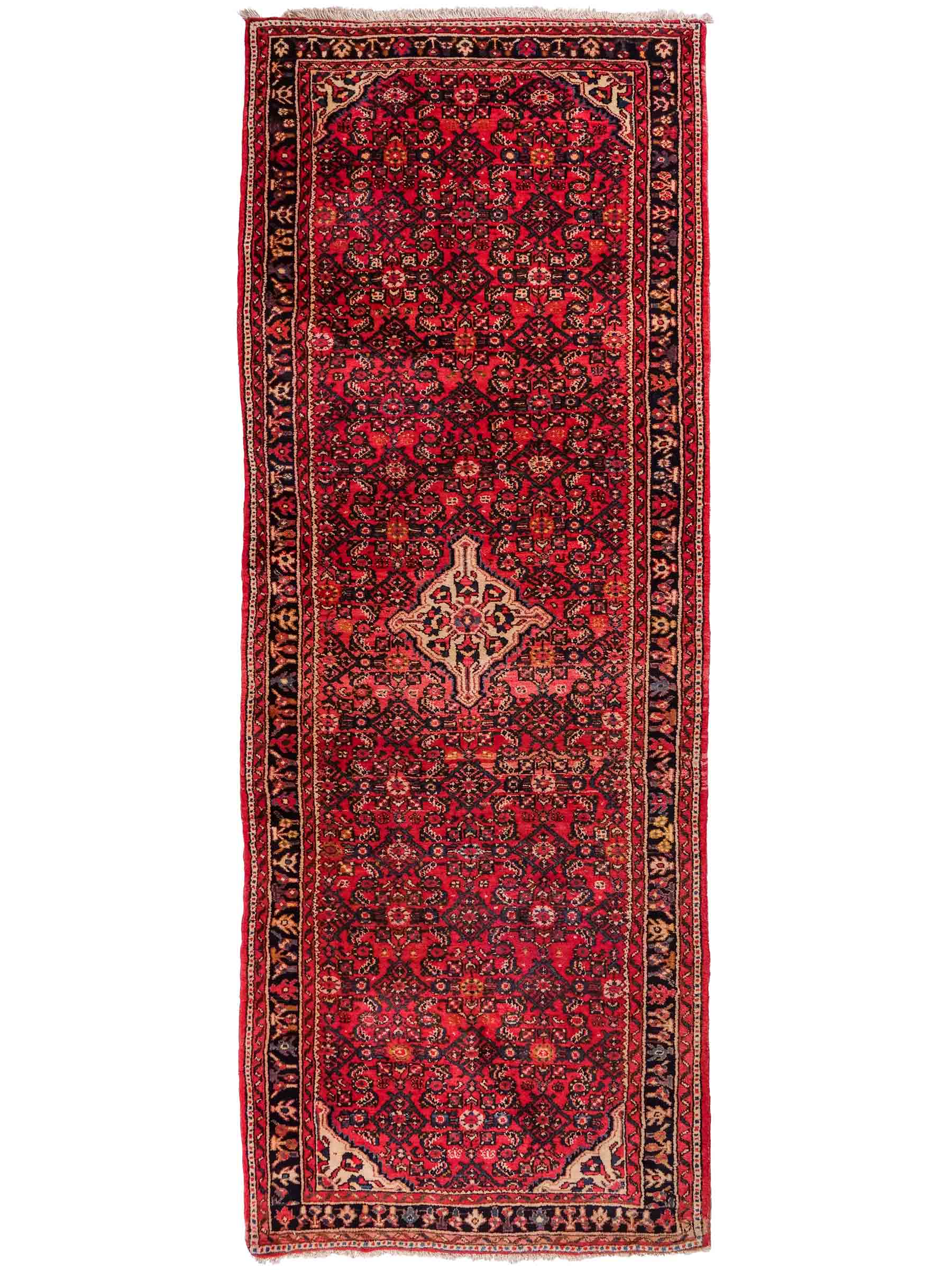 Feiner, handgeknüpfter, persischer Hosseinabad/Hamedan Dorfteppich aus Wolle von Khademi. Farbe: Rot. 306 x 105 cm. Vertrieb durch JUPITER Intl.