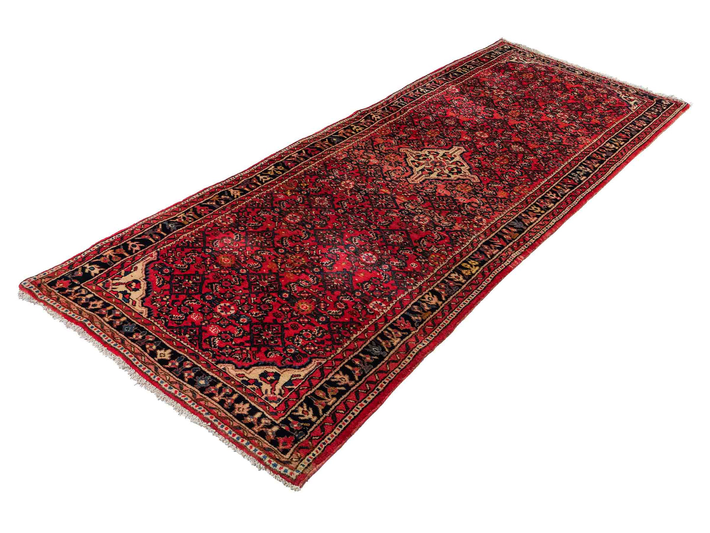 Feiner, handgeknüpfter, persischer Hosseinabad/Hamedan Dorfteppich aus Wolle von Khademi. Farbe: Rot. 306 x 105 cm. Vertrieb durch JUPITER Intl.
