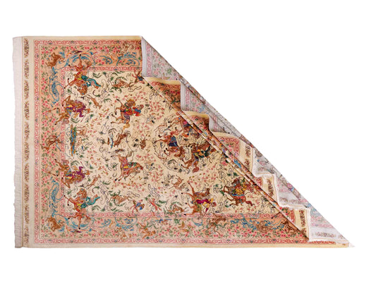 Ghom Maschinenteppich "Mahan" 300 x 200 cm aus pflanzlicher Seide (Viskose) mit Jagdmotiv-Medaillon, Cremeweiß, Beige. Teppichnummer: V60CR600H. Persian Luxury Collection by Khademi. Made in Iran / Persia – Vertrieb durch JUPITER Intl.
