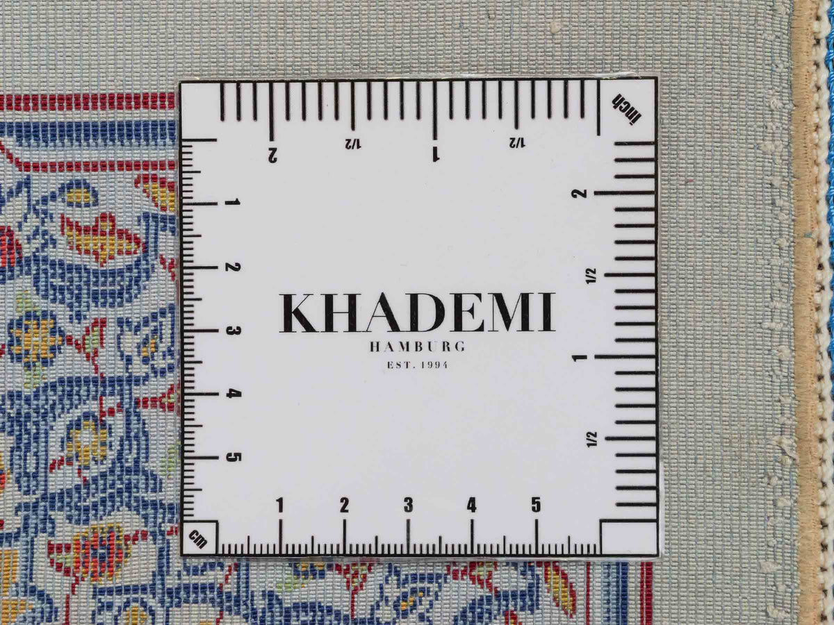 Ghom Maschinenteppich "Zal" 40 x 40 cm, mit Medaillon, Beige, aus pflanzlicher Seide (Viskose), Hand-Finished. Teppichnummer: V93BG016H. Persian Luxury Collection by Khademi. Made in Iran / Persia – Vertrieb durch JUPITER Intl.