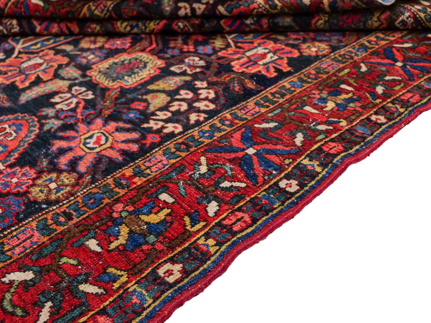 Sehr feiner, handgeknüpfter, antiker, persischer Bakhitar Farahan Nomadenteppich aus Wolle von Khademi. Farbe: Blau, rot. Größe: 196 x 130 cm. Vertrieb durch JUPITER Intl.