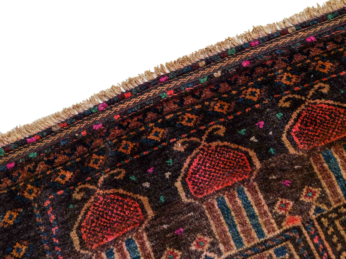 Antiker, handgeknüpfter, afghanischer Belutsch Nomadenteppich aus Wolle von Khademi. Größe: 113 x 81 cm. Farbe: Braun. Verkauf durch JUPITER Intl.