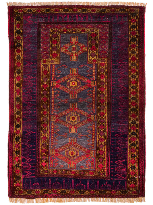 Antiker, handgeknüpfter, afghanischer Belutsch Nomadenteppich aus Wolle von Khademi. Größe: 122 x 82 cm. Farbe: Blau, rot, gold. Verkauf durch JUPITER Intl.