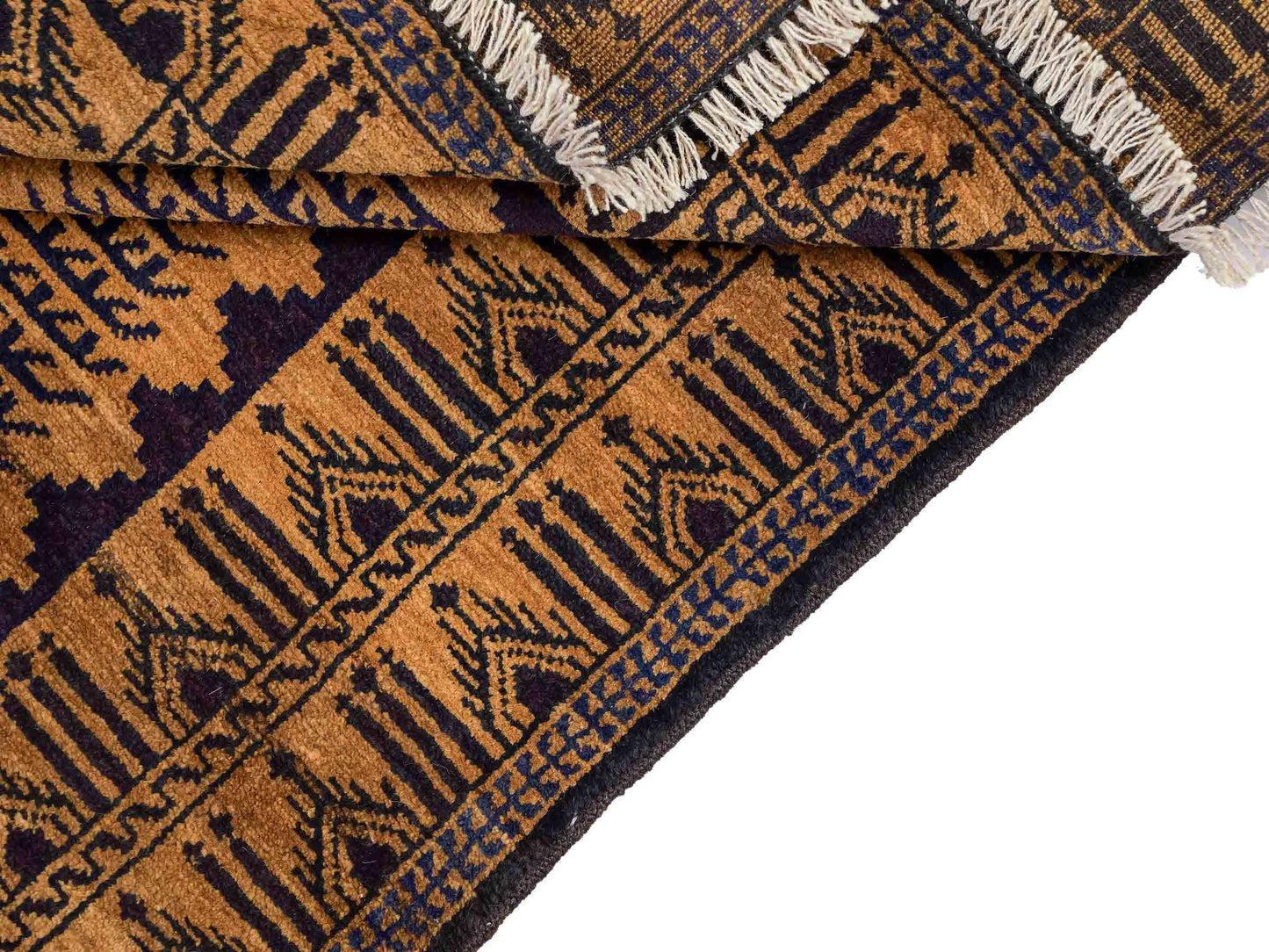 Antiker, handgeknüpfter, afghanischer Belutsch Nomadenteppich aus Wolle von Khademi. Größe: 123 x 80 cm. Farbe: Gold, beige, braun. Verkauf durch JUPITER Intl.