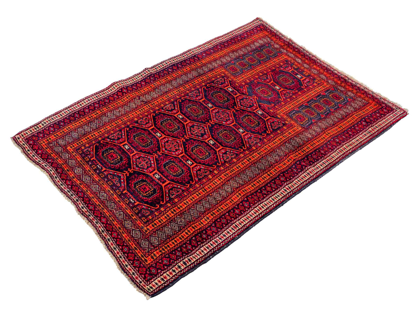 Antiker, handgeknüpfter, afghanischer Belutsch Nomadenteppich aus Wolle von Khademi. Größe: 127 x 91 cm. Farbe: Rot Verkauf durch JUPITER Intl.