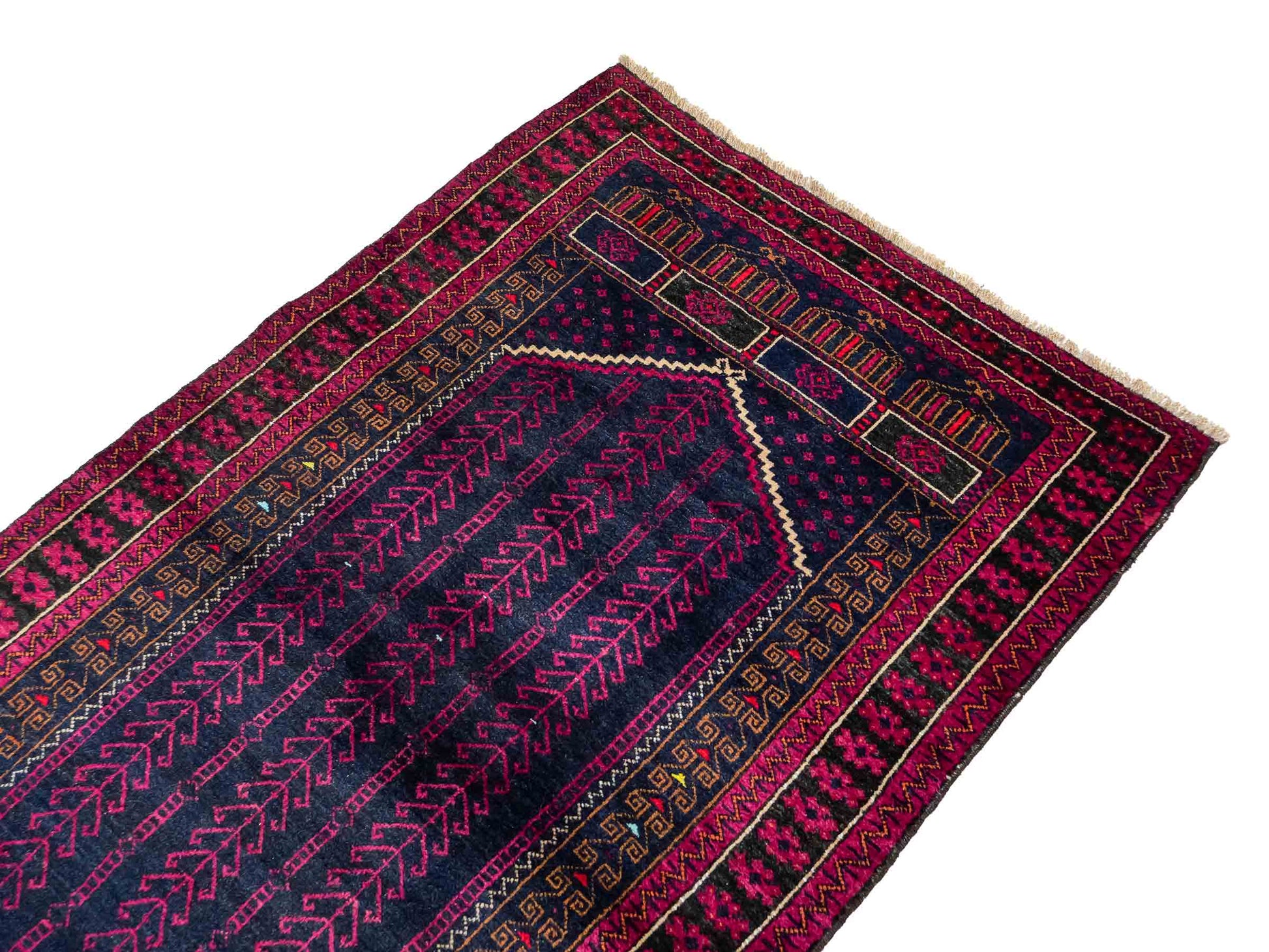 Handgeknüpfter, afghanischer Belutsch Nomadenteppich aus Wolle von Khademi. Größe: 152 x 94 cm. Farbe: Blau, rot, lila. Verkauf durch JUPITER Intl.