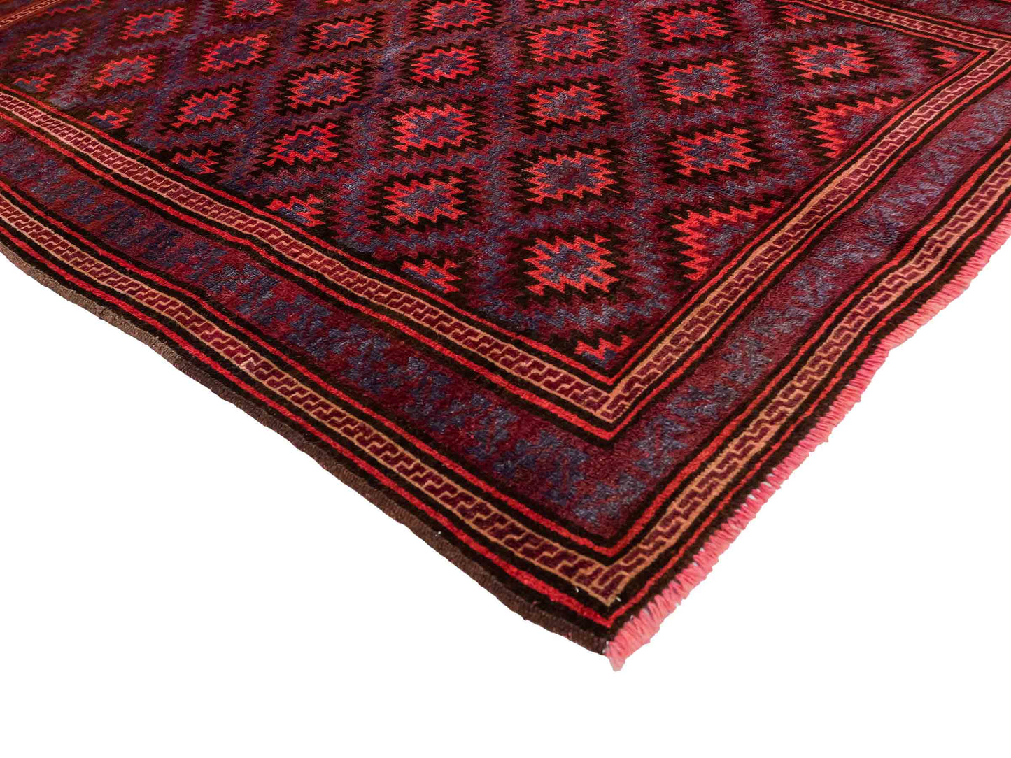 Handgeknüpfter, afghanischer Belutsch Nomadenteppich aus Wolle von Khademi. Größe: 180 x 121 cm. Farbe: Rot, blau. Verkauf durch JUPITER Intl.