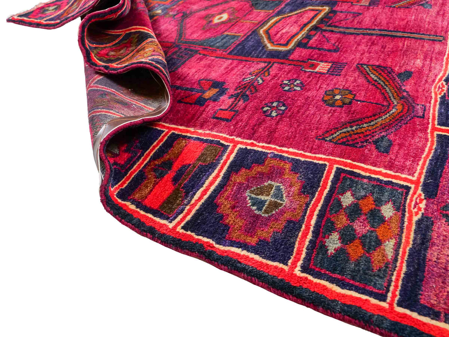 Feiner, handgeknüpfter, persischer Lori Nomadenteppich aus Wolle von Khademi. Farbe: Rot, blau. Größe: 220 x 169 cm. Vertrieb durch JUPITER Intl.