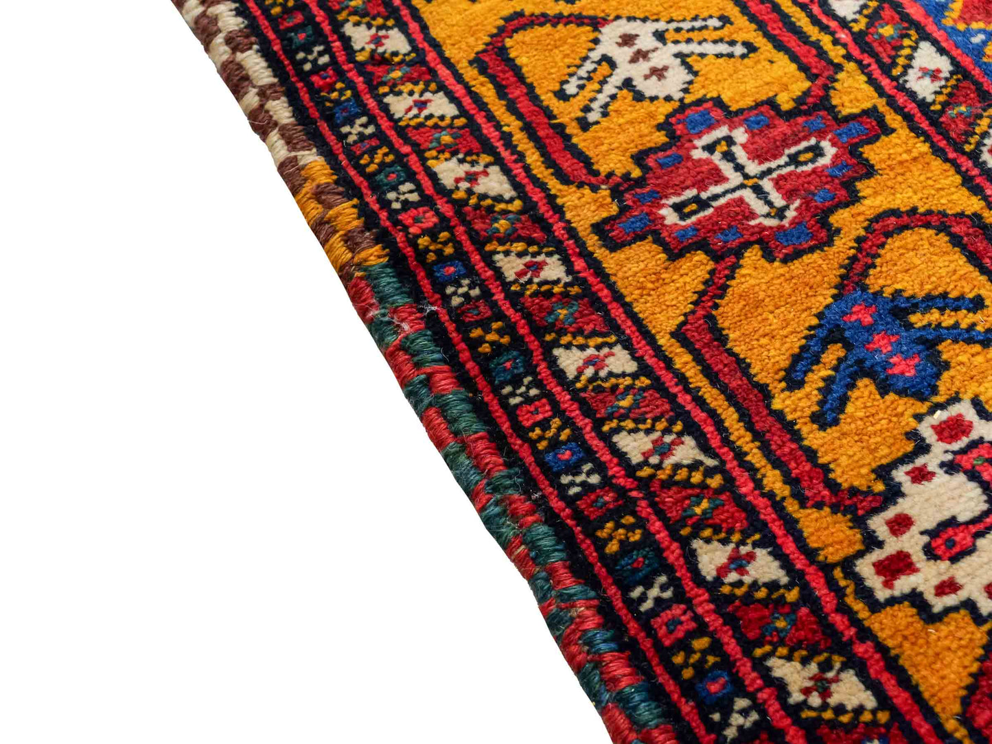 Feiner, handgeknüpfter, persischer Shiraz Nomadenteppich aus Wolle von Khademi. Farbe: Rot, beige, blau. Größe: 318 x 103 cm. Vertrieb durch JUPITER Intl.