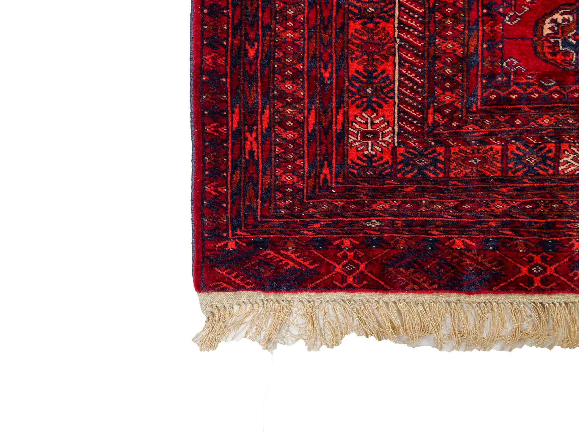 Feiner, handgeknüpfter Afghan Mauri Wollteppich mit Seidenkette von Khademi. Größe: 169 x 113 cm. Farbe: Rot, blau. Verkauf durch JUPITER Intl.