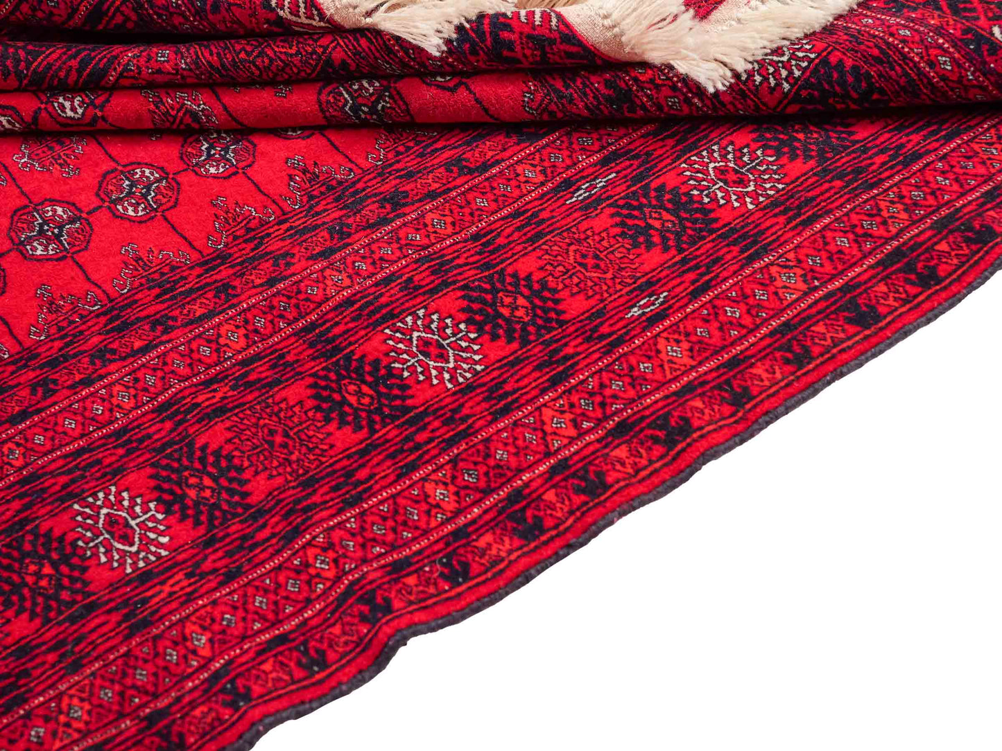 Feiner, handgeknüpfter Afghan Mauri Wollteppich von Khademi. Größe: 180 x 137 cm. Farbe: Rot, blau. Verkauf durch JUPITER Intl.