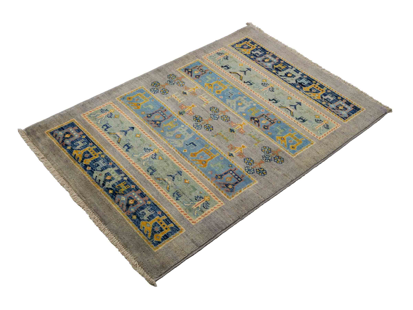 Feiner, handgeknüpfter Design Ziegler Chobi Orientteppich aus reiner Wolle mit geometrischem Feldmuster und figuralen Details von Khademi. Größe: 123 x 85 cm. Farbe: Grau. RB3-B2428. Ursprung: Afghanistan. Verkauf durch JUPITER Intl.