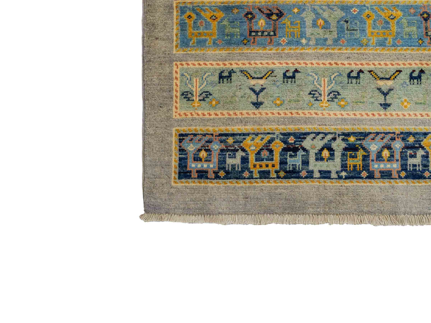 Feiner, handgeknüpfter Design Ziegler Chobi Orientteppich aus reiner Wolle mit geometrischem Feldmuster und figuralen Details von Khademi. Größe: 123 x 85 cm. Farbe: Grau. RB3-B2428. Ursprung: Afghanistan. Verkauf durch JUPITER Intl.