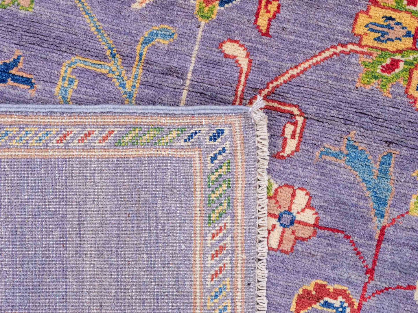 Feiner, handgeknüpfter Design Ziegler Chobi Orientteppich aus reiner Wolle mit geometrischem Feldmuster und figuralen Details von Khademi. Größe: 182 x 121 cm. Farbe: Graublau. RB3-B2662. Ursprung: Afghanistan. Verkauf durch JUPITER Intl.