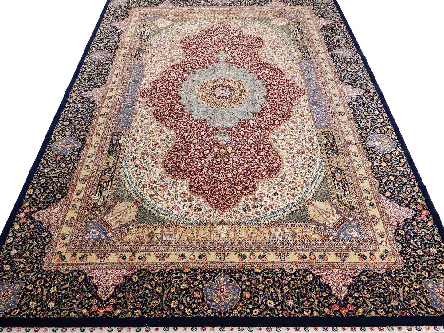 Sehr feiner, handgeknüpfter Khademi Orientteppich mit Ghom Design aus Wolle mit Seide, blau, rot. 285x207 cm. Vertrieb durch Jupiter Intl.