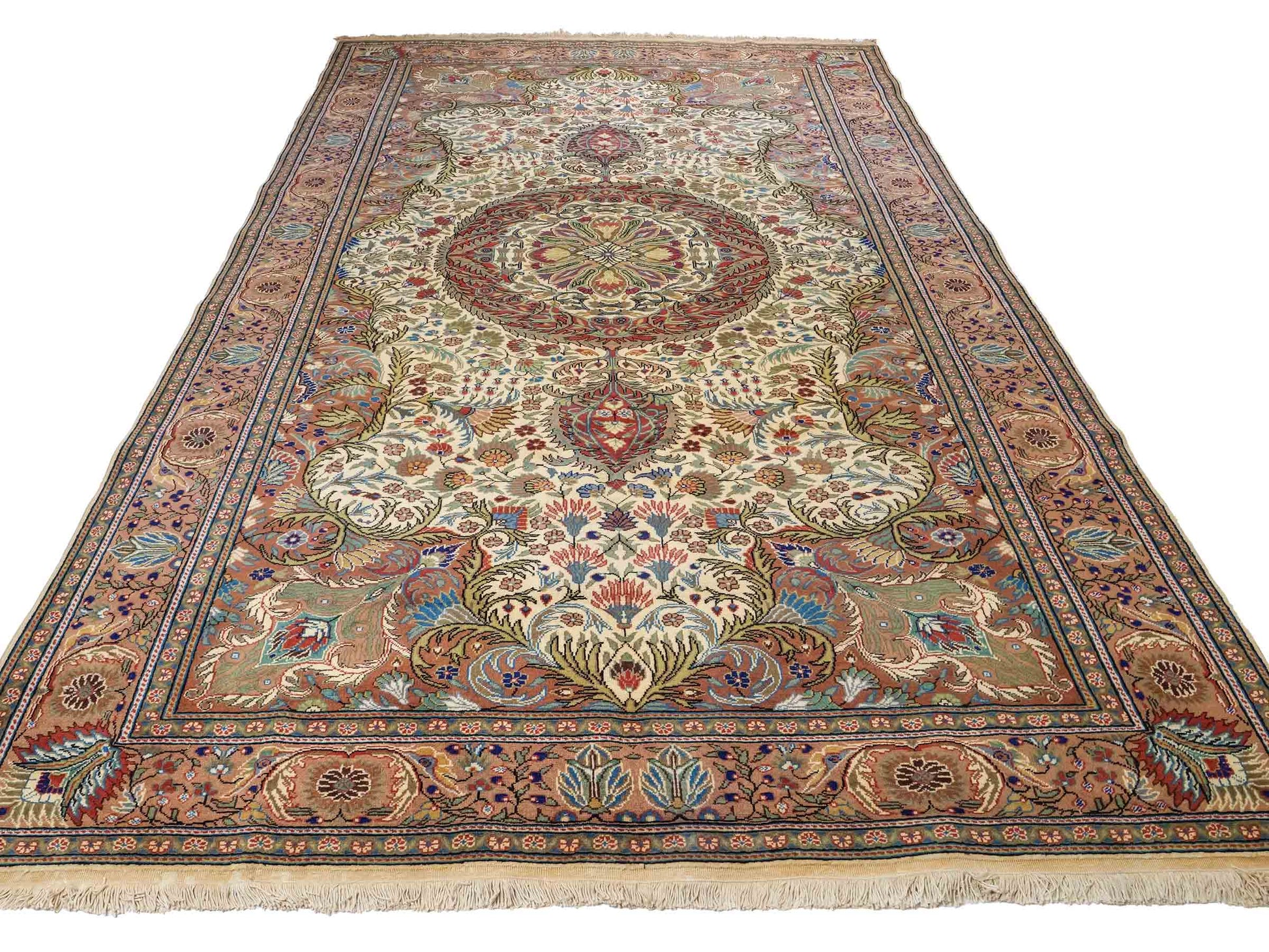 Feiner, handgeknüpfter Indo Ghom Orientteppich von Khademi aus Wolle. Größe: 290 x 190 cm. Farbe: Creme, beige, braun. Verkauf durch JUPITER Intl.