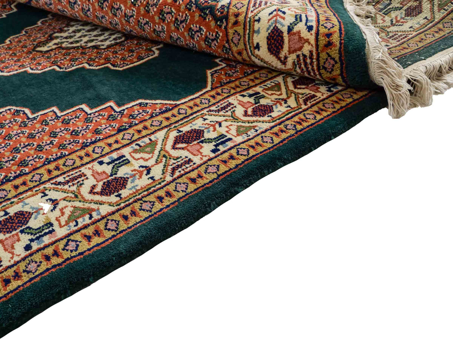 Feiner, handgeknüpfter Indo Sarough Mir Orientteppich aus Wolle von Khademi. Größe 202 x 125 cm. Farbe: Grün, rot, beige, cremeweiß. Verkauf durch JUPITER Intl.