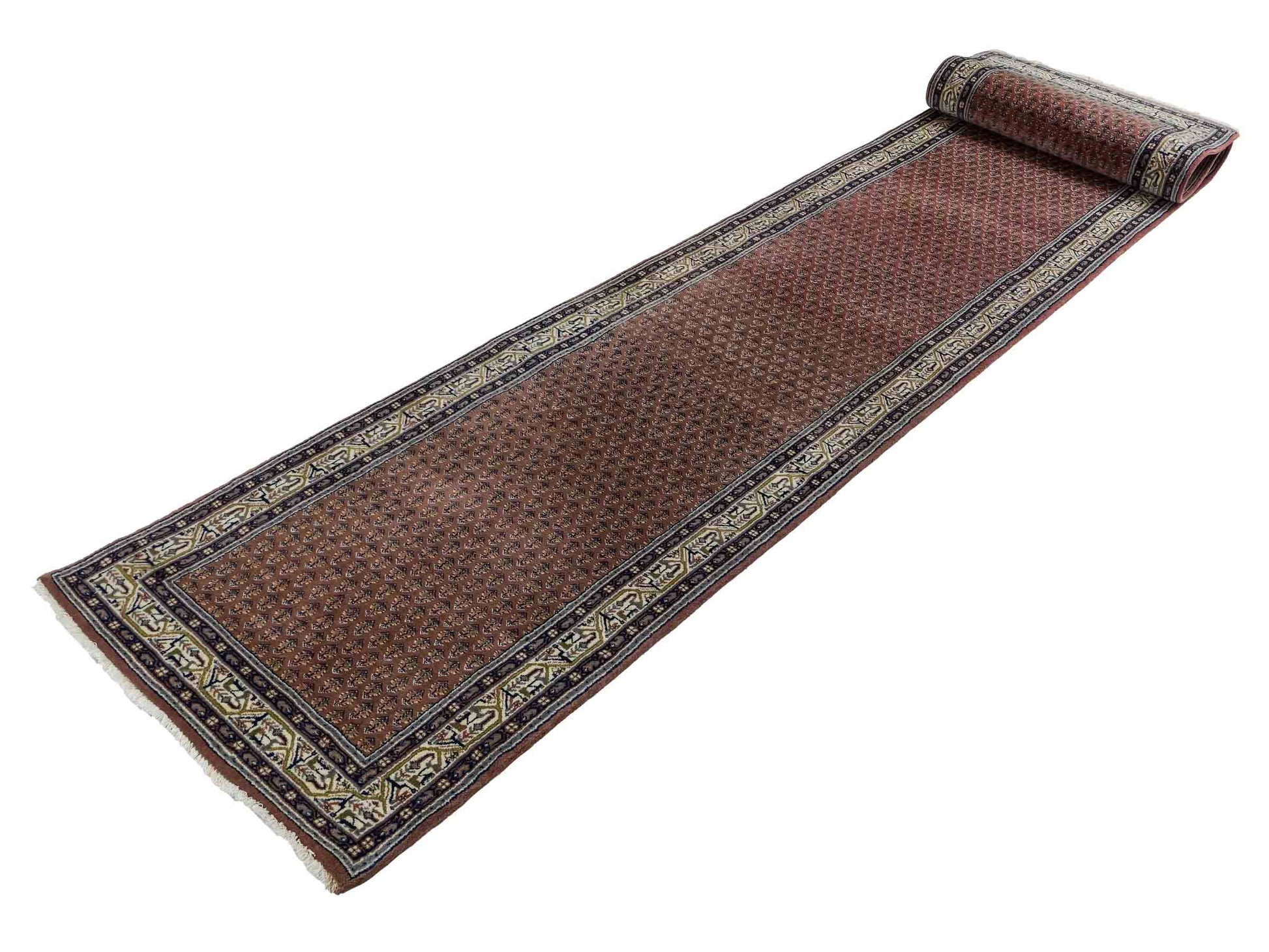 Feiner, handgeknüpfter Indo Sarough Mir Orientteppich Läufer aus Wolle von Khademi. Größe 403 x 80 cm. Farbe: Rot, cremeweiß. Verkauf durch JUPITER Intl.