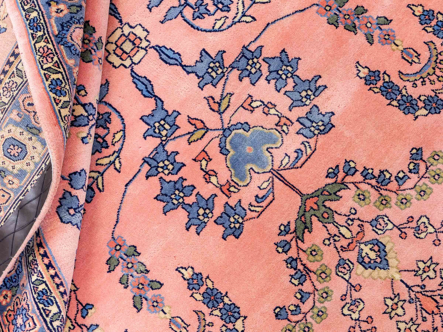 Handgeknüpfter, indischer Orientteppich mit Sarough Design von Khademi aus Wolle, rot. 178x126 cm. Verkauf durch Jupiter Intl.