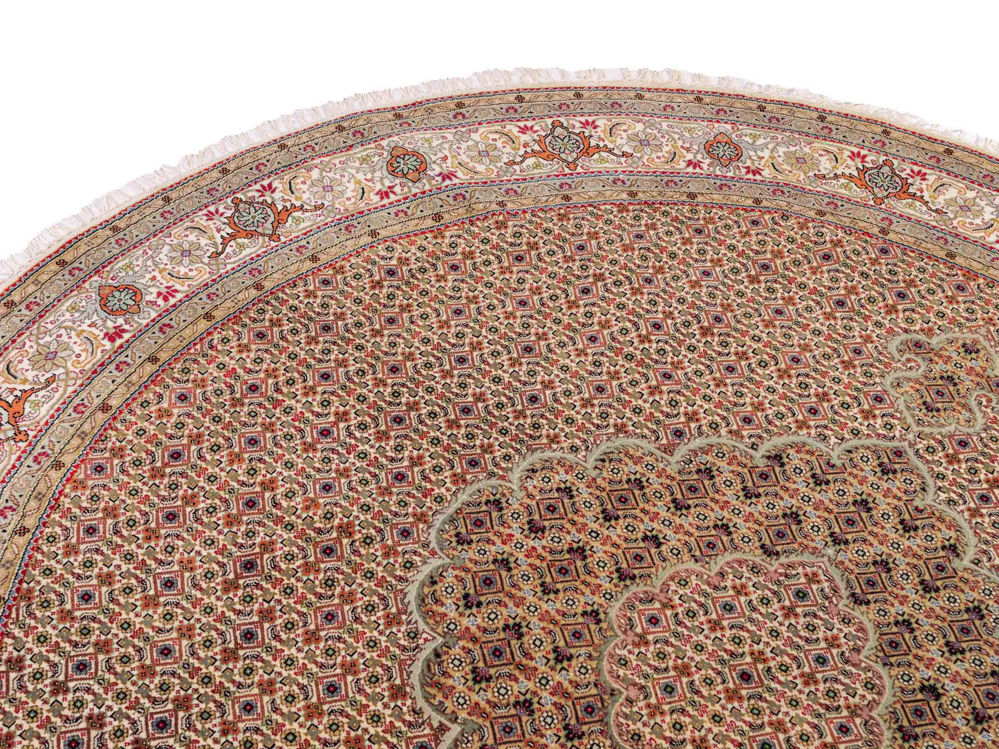 Sehr feiner, runder, handgeknüpfter Khademi Indo Täbriz Mahi aus Wolle, beige, creme und braun. 206x206 cm. Vertrieb durch Jupiter Intl.