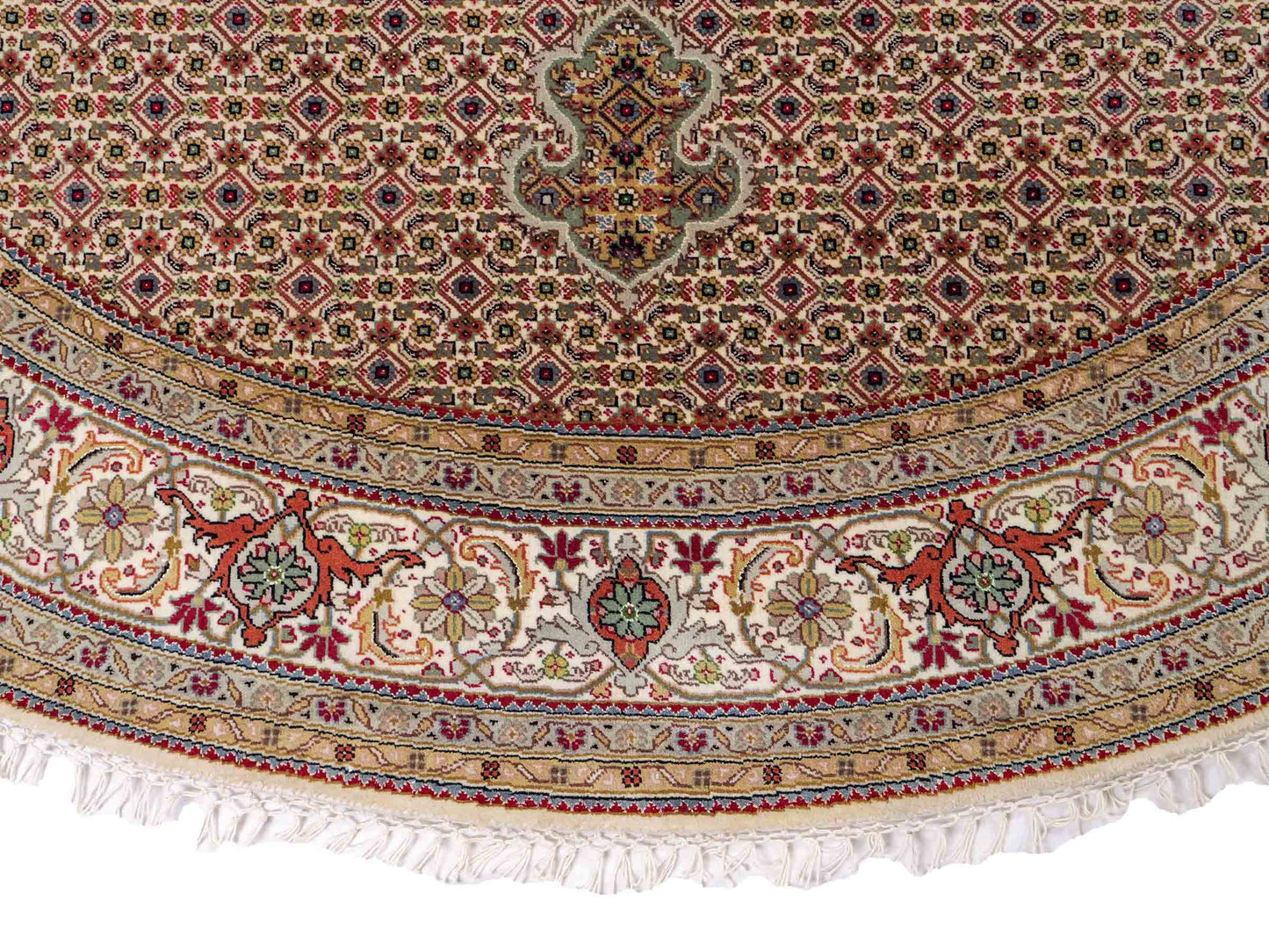 Sehr feiner, runder, handgeknüpfter Khademi Indo Täbriz Mahi aus Wolle, beige, creme und braun. 206x206 cm. Vertrieb durch Jupiter Intl.