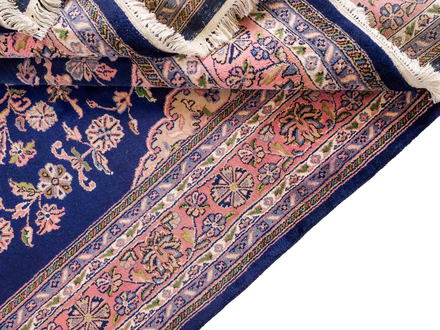 Feiner, handgeknüpfter Indo Täbriz Orientteppich aus Wolle von Khademi. Größe: 302 x 244 cm. Farbe: Blau, rosa. Verkauf durch JUPITER Intl.