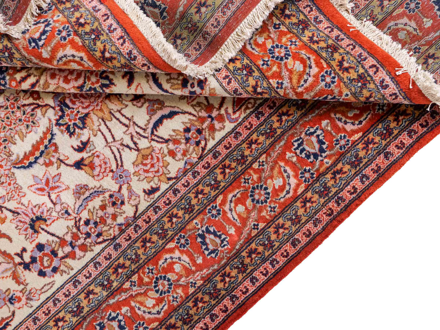 Sehr feiner, handgeknüpfter Indo Täbriz Orientteppich aus Wolle von Khademi. Größe: 304 x 201 cm. Farbe: Cremeweiß, beige, rot. Verkauf durch JUPITER Intl.