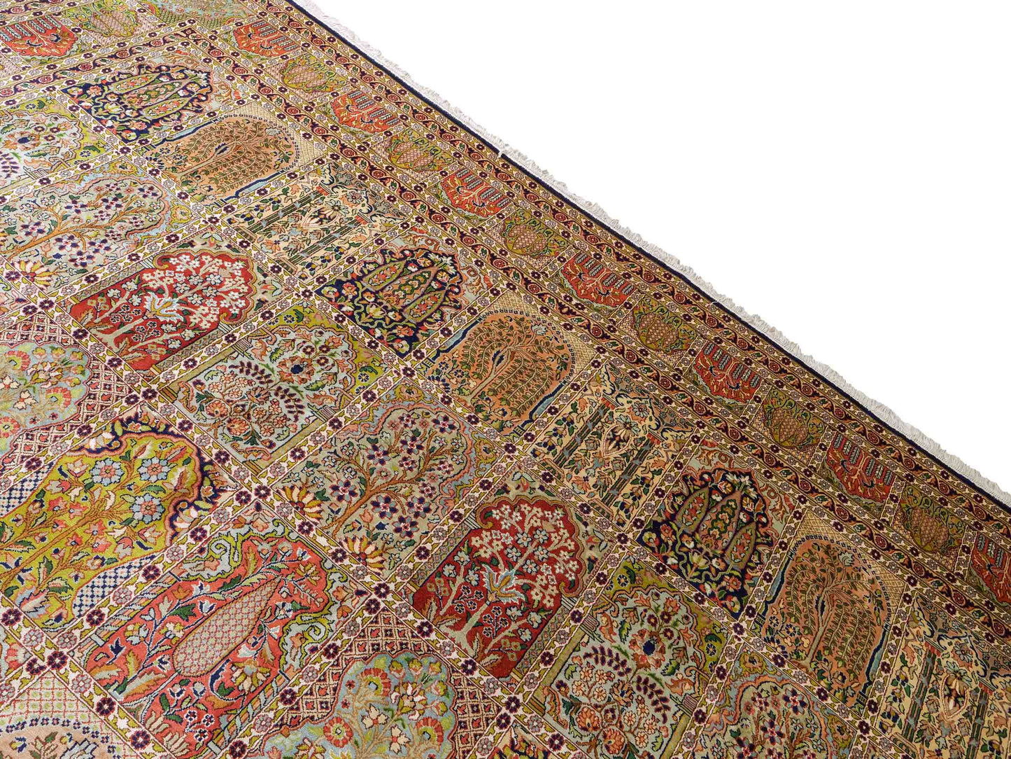 Sehr feiner, handgeknüpfter Kaschmir Seide Orientteppich von Khademi, blau, grün, multicolor. 311x303 cm. Verkauf durch Jupiter Intl.