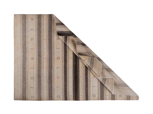 Moderner, Handloom Lori Gabbeh Orientteppich von Khademi aus Wolle, cremeweiß, grau. Geometrisches Nomaden-Design. Produziert in Indien. Größe: 200x139cm. Teppichnummer: KB4-1790. Verkauf durch Jupiter Intl.