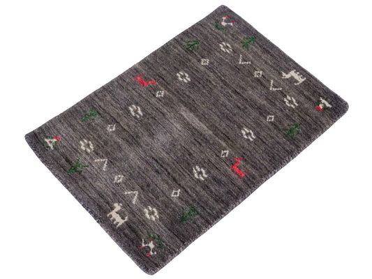 Moderner, Handloom Lori Gabbeh Orientteppich von Khademi aus Wolle, grau. Nomaden-Design. Produziert in Indien. Größe: 60x40cm. Teppichnummer: KB4-1617B. Verkauf durch Jupiter Intl.