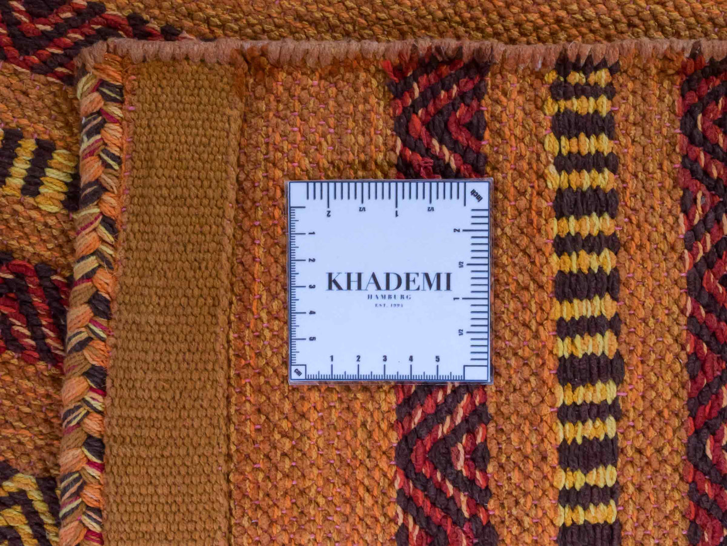 Handgewebter, moderner Indo Kelim Orientteppich von Khademi aus Baumwolle, orange. Geometrisches Design. Von Hand gewebt in Indien. Größe: 230x140cm. Teppichnummer: KB4-1677. Verkauf durch Jupiter Intl.
