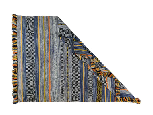 Handgewebter, moderner Indo Kelim Orientteppich von Khademi aus Baumwolle, blau, mehrfarbig. Geometrisches Design. Von Hand gewebt in Indien. Größe: 230x170cm. Teppichnummer: KB4-1681. Verkauf durch Jupiter Intl.