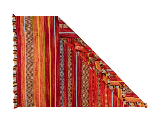 Handgewebter, moderner Indo Kelim Orientteppich von Khademi aus Baumwolle, rot, mehrfarbig. Geometrisches Design. Von Hand gewebt in Indien. Größe: 230x170cm. Teppichnummer: KB4-1684. Verkauf durch Jupiter Intl.